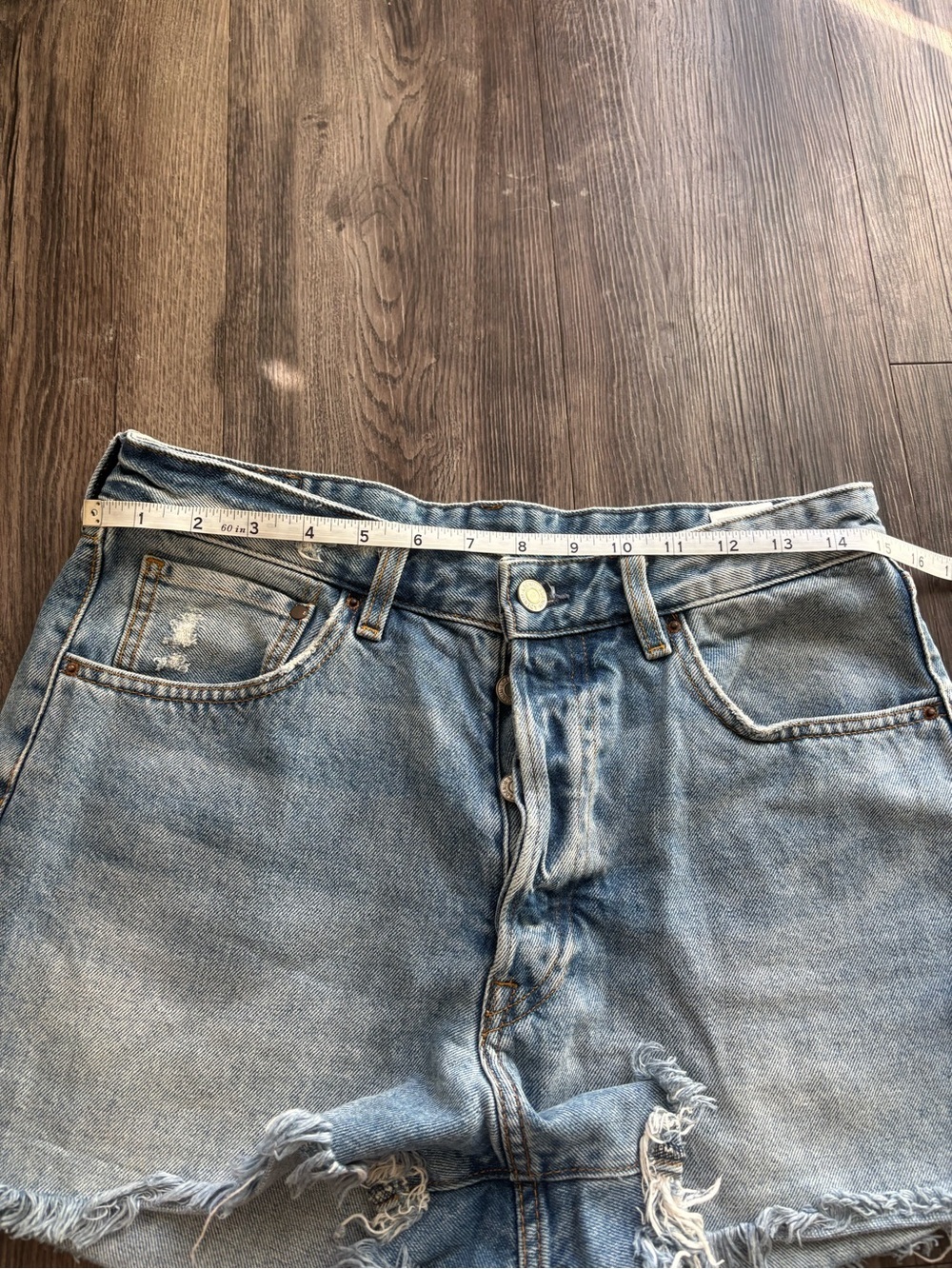 &denim Shorts - Picture 4 of 6